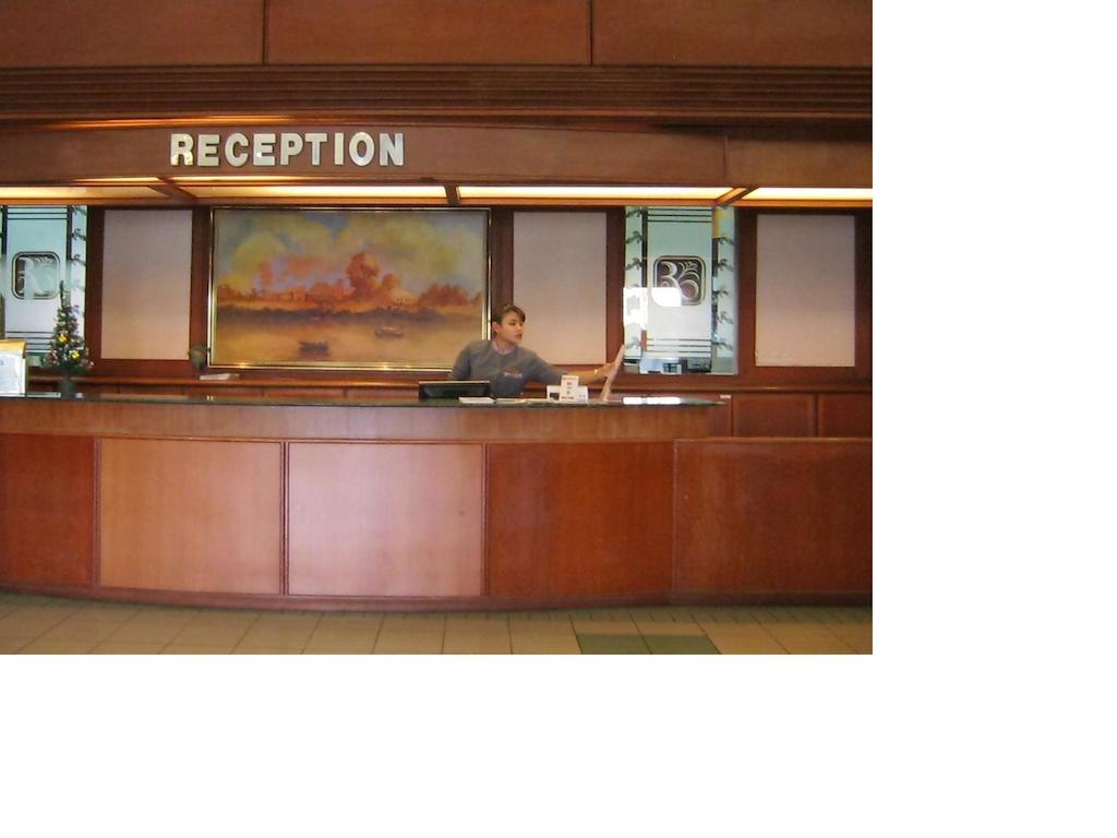 Grand Dormani Rajah Court Hotel Kuching Exterior foto