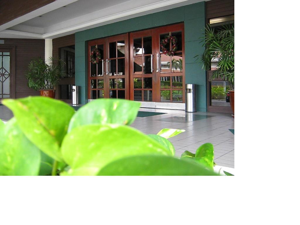Grand Dormani Rajah Court Hotel Kuching Exterior foto