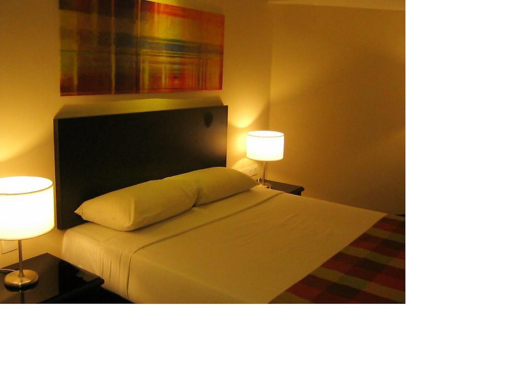Grand Dormani Rajah Court Hotel Kuching Exterior foto