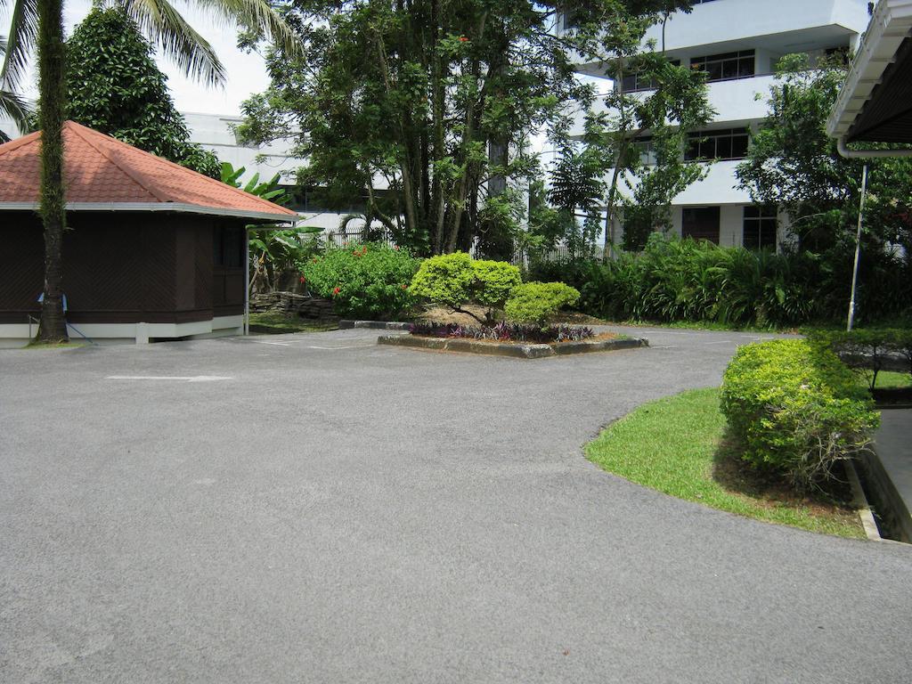 Grand Dormani Rajah Court Hotel Kuching Exterior foto
