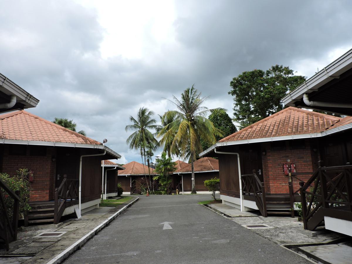 Grand Dormani Rajah Court Hotel Kuching Exterior foto